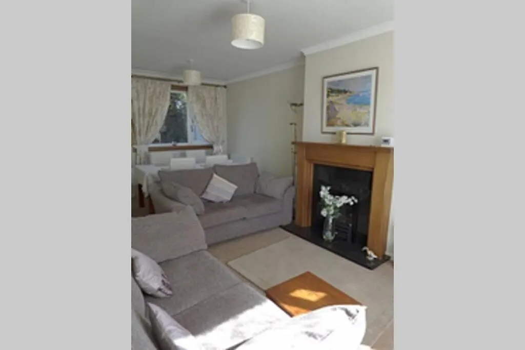 Sunny House With Views To Edinburgh Skyline Villa Holiday home